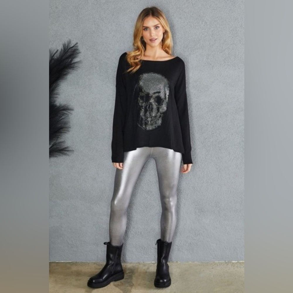 (50228-MET-SLV) PU METALIC COATED LEGGINGS - Picture 8 of 8